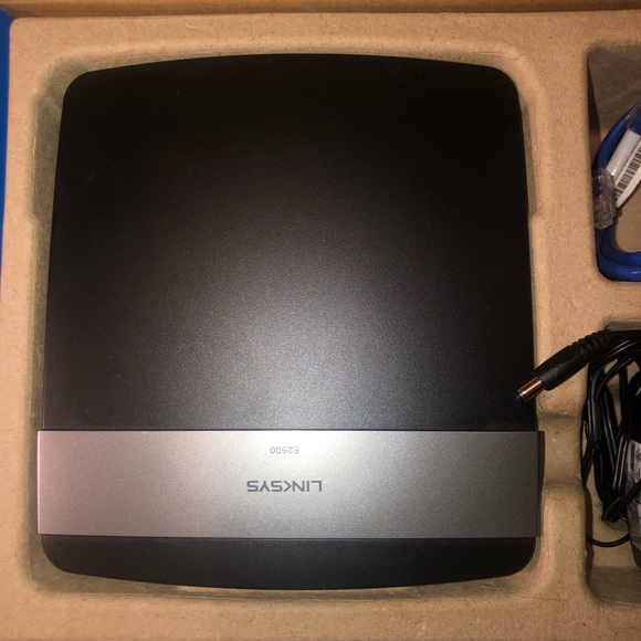 Linksys Router E2500 NP N600 Dual-Band WiFi Wireless Technology 4 Ethernet Ports - Picture 5 of 8